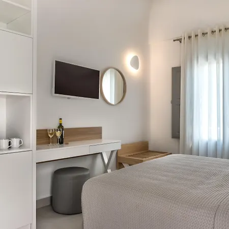 Strogili - Adults Only