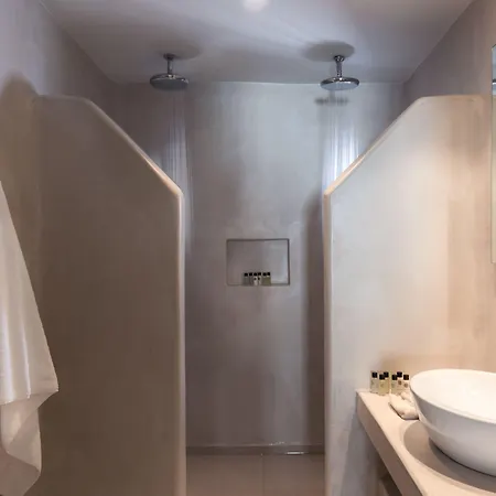 Strogili - Adults Only Kamári