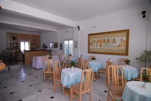 Strogili - Adults Only