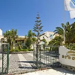 Strogili - Adults Only Καμάρι