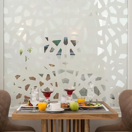 Strogili - Adults Only Kamári