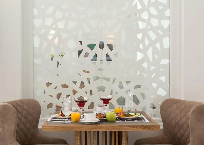 Strogili - Adults Only Kamári