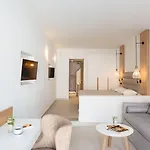 Hotel Strogili - Adults Only Kamári