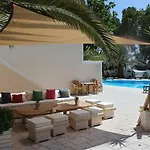 Strogili - Adults Only