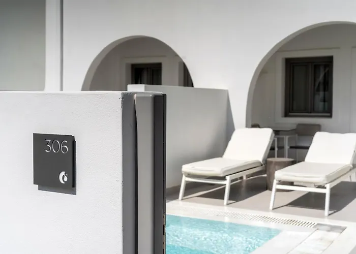 Strogili - Adults Only Kamári