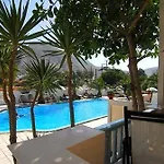 Strogili - Adults Only